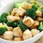 40. Chicken with Broccoli 